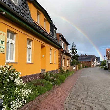 ホテル Nordic Spreewald リュベナウ